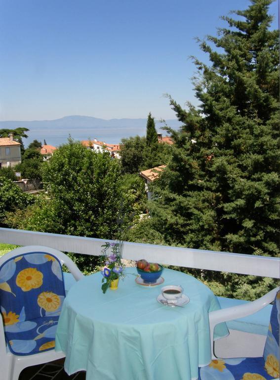 Apartments Ljuba I Mare Malinska Rom bilde