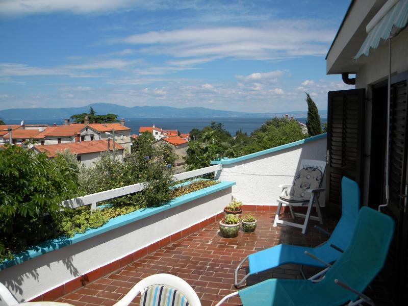 Apartments Ljuba I Mare Malinska Eksteriør bilde
