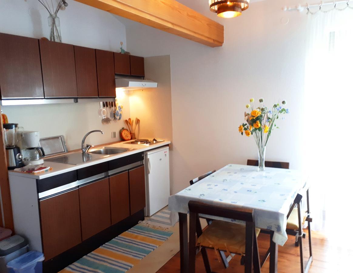 Apartments Ljuba I Mare Malinska Eksteriør bilde